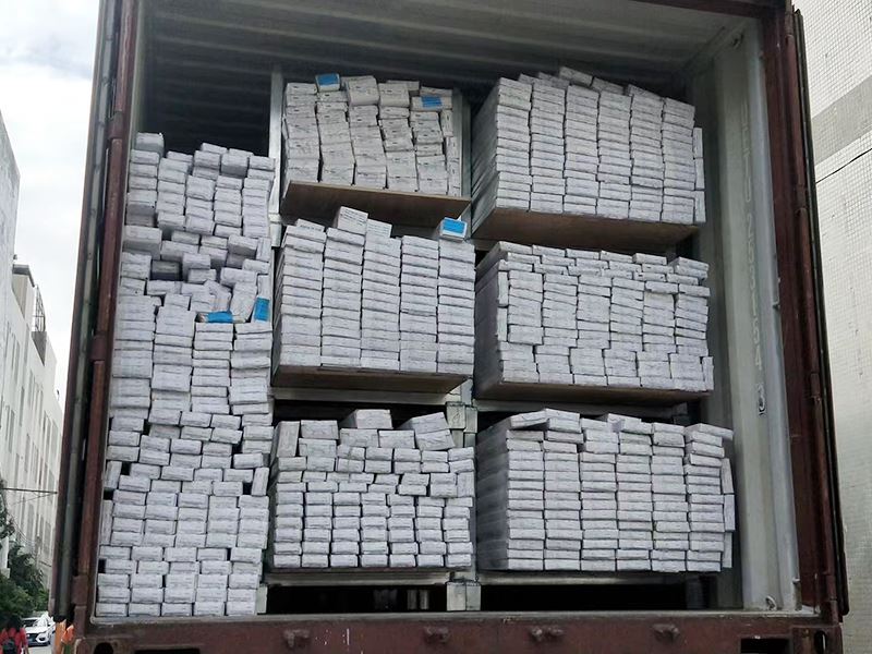 La striscia di rivestimento in acciaio inossidabile per l'India è stata caricata